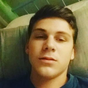 Meet your Posher, Levi